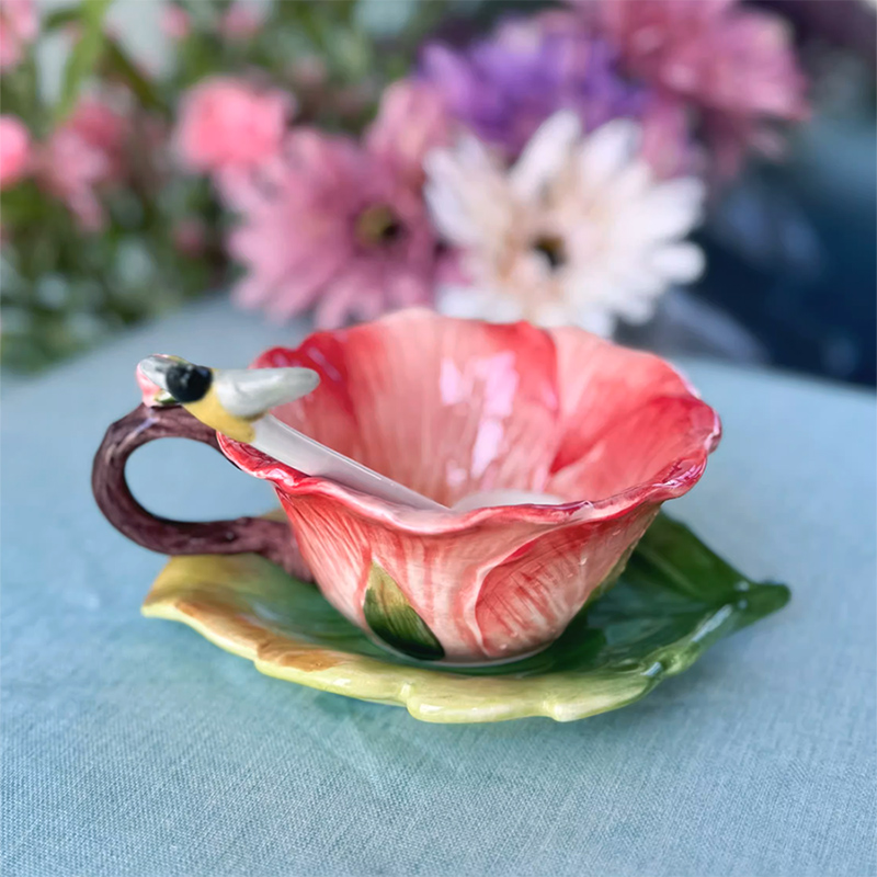 كوب قهوة على شكل زهرة من السير - مراجعة Coffee Or Tea Please وسعره